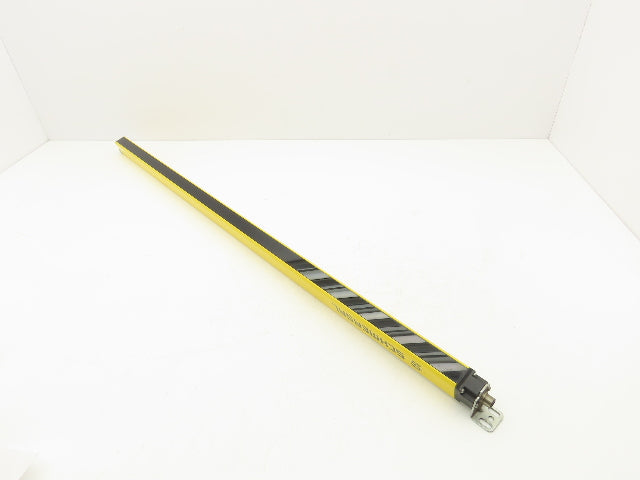 Schmersal Safety Light Curtain Receiver Has Some Scratches End Cap Is Broken