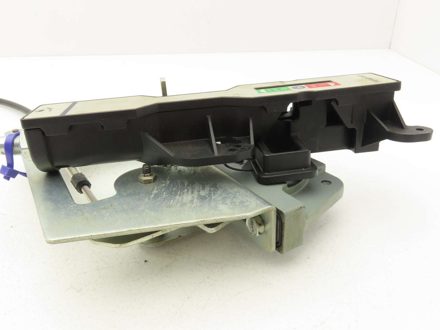 Allen Bradley 140G-H-FMX04 Disconnect Switch Flex Cable Operator 4' Ser A