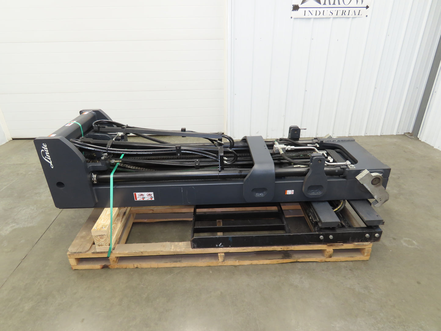 Linde E20C Forklift Mast Class II 4 Stage 4 Lever 258.5" Lift 2155 lbs Max