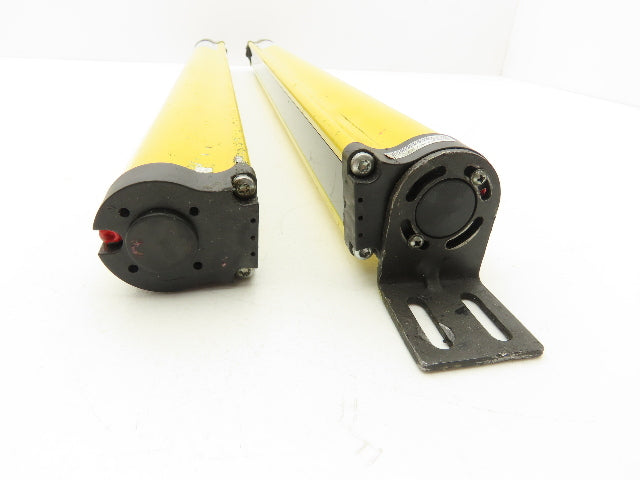 Allen Bradley 440L-P4J0640YD Light Curtain Guard Shield Receiver/Transmitter Set