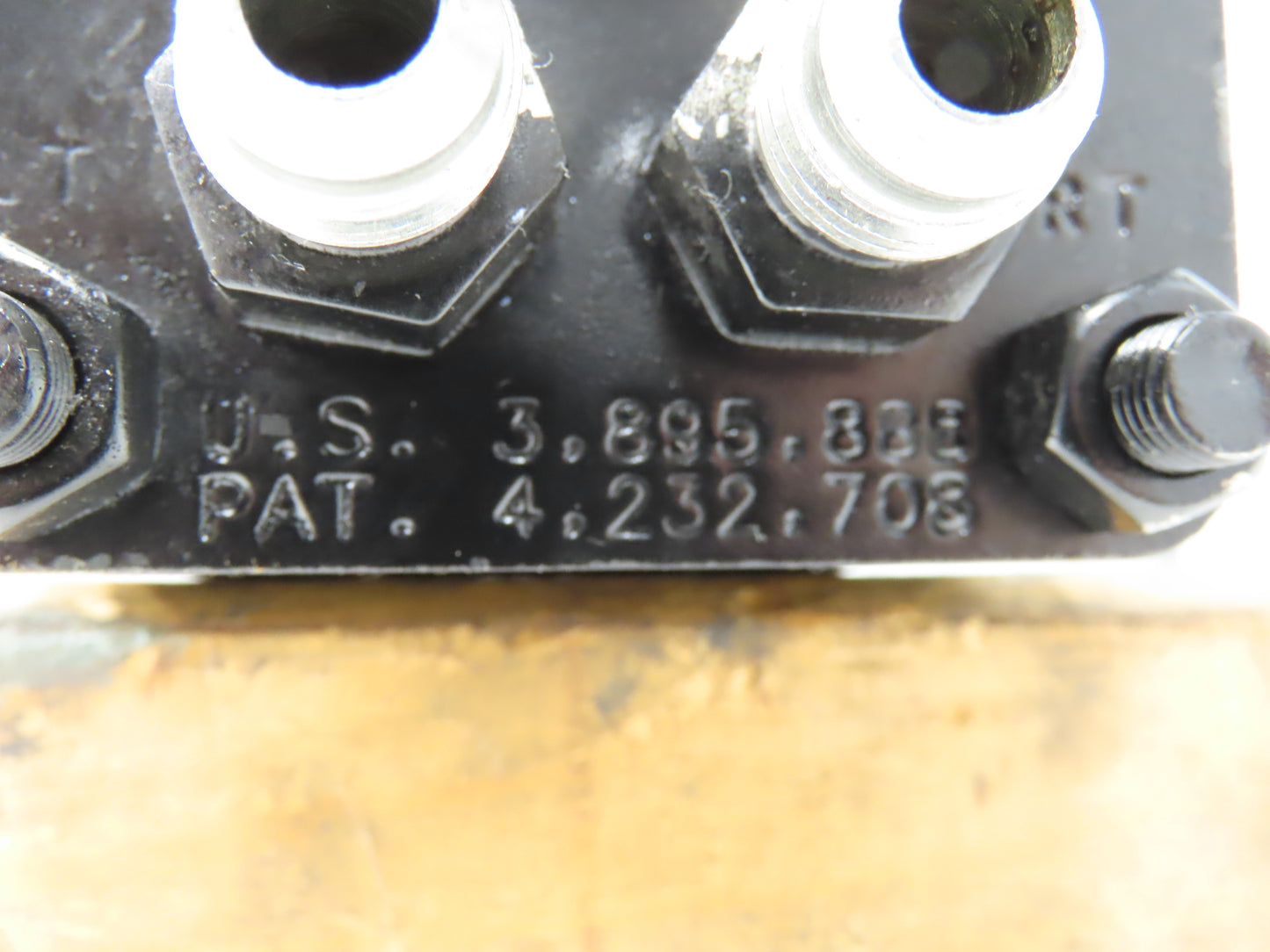 Yale 3.895.888 Forklift Power Steering Unit Hydraulic Motor Off ERC100HGN