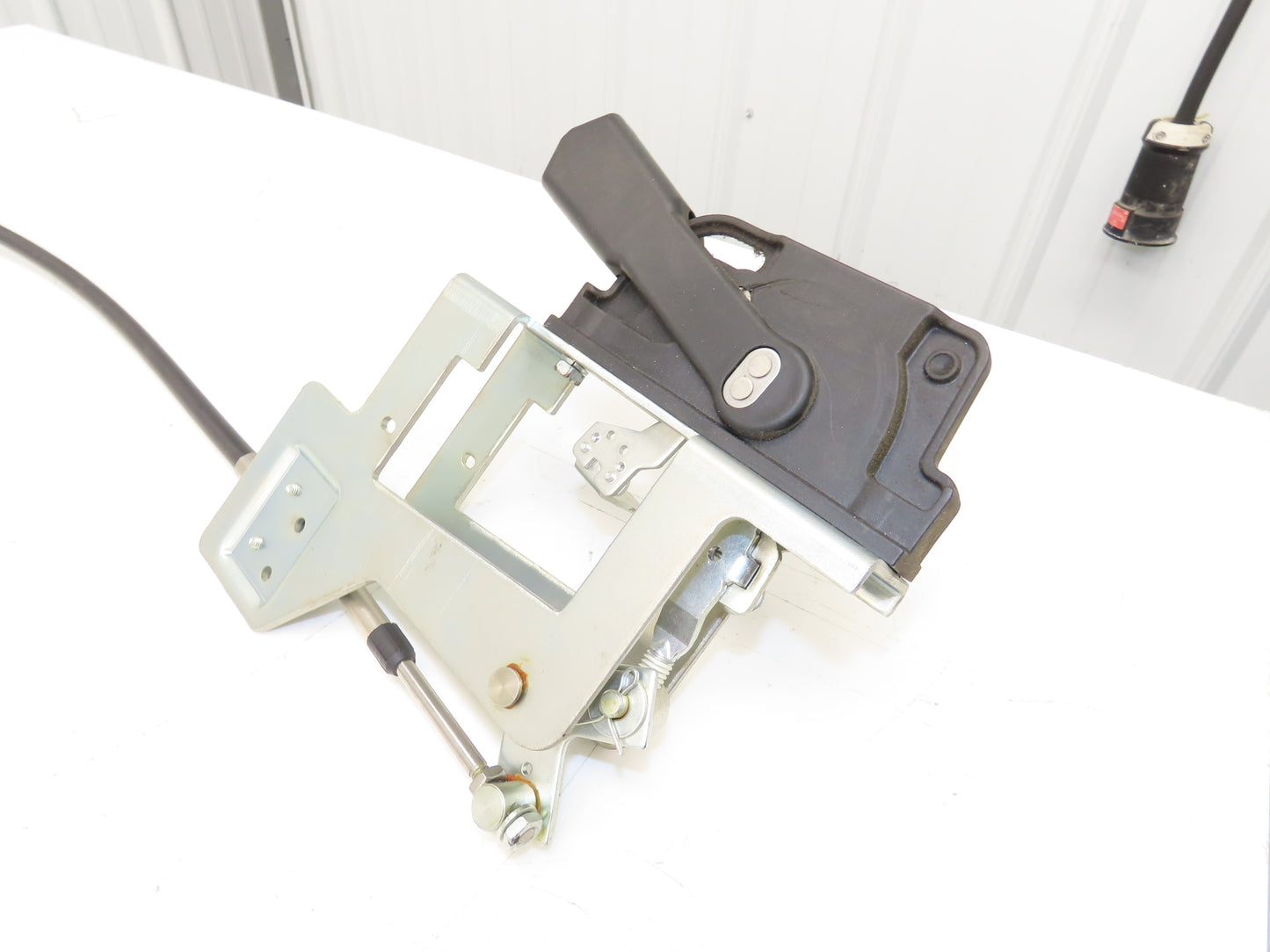 Allen Bradley 1494F-D60 Electrical 60A Disconnect Handle Mechanism 52" Cable