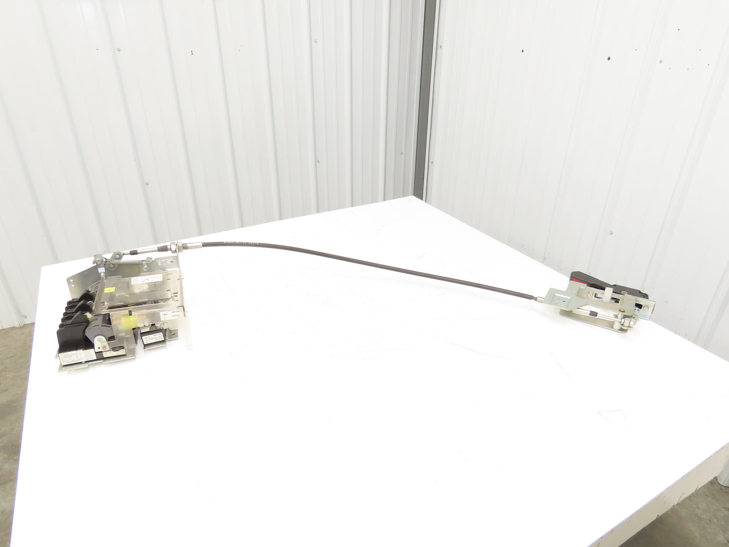 Allen Bradley 1494F-D60 Electrical 60A Disconnect Handle Mechanism 52" Cable