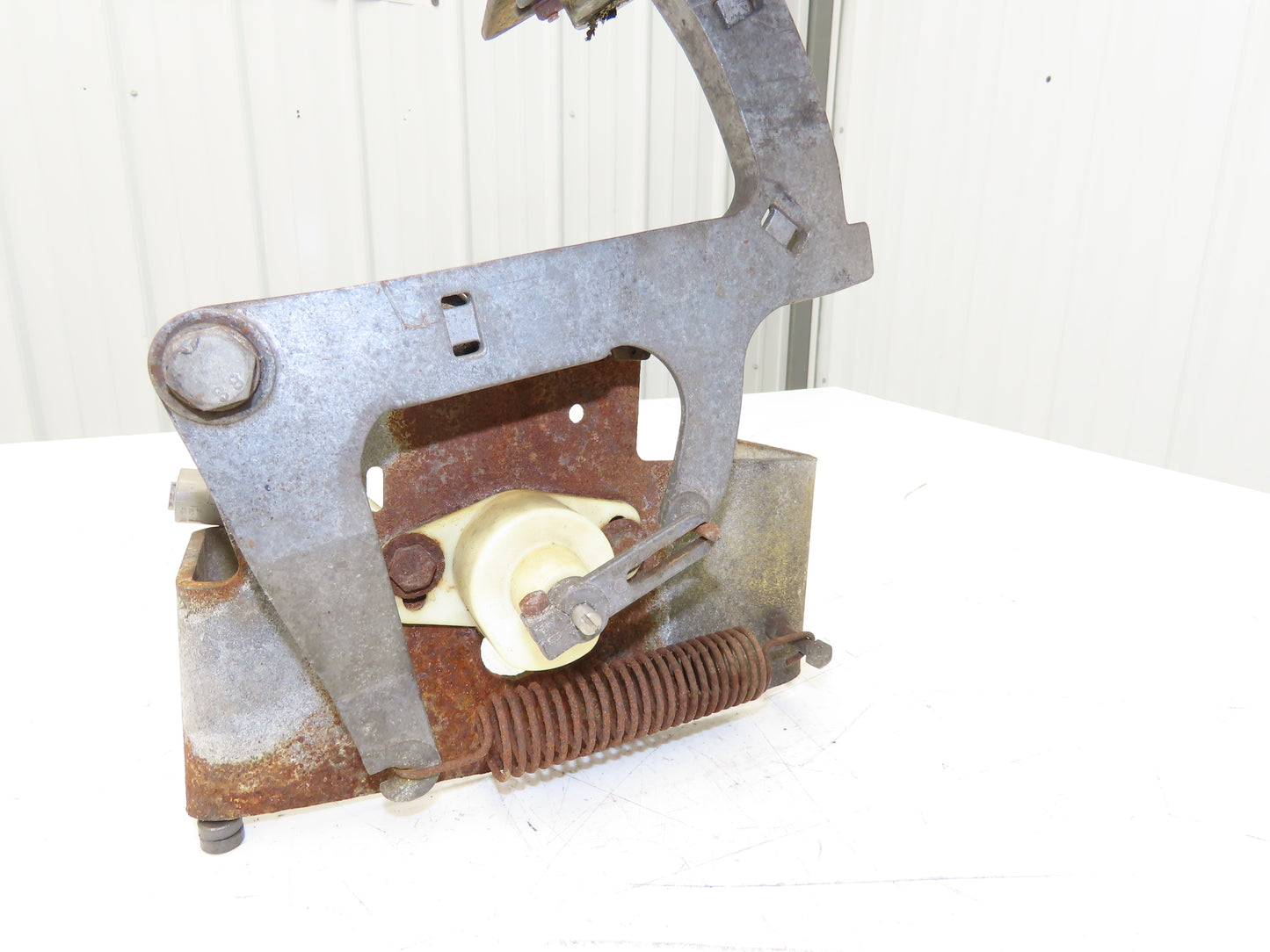 Yale Forklift Throttle Accelerator Pedal Bracket & Potentiometer Off ERC100HGN