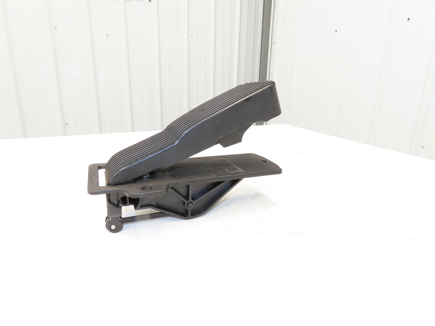 Williams Controls 402746 Forklift Accelerator Pedal & Potentiometer Off E80XN