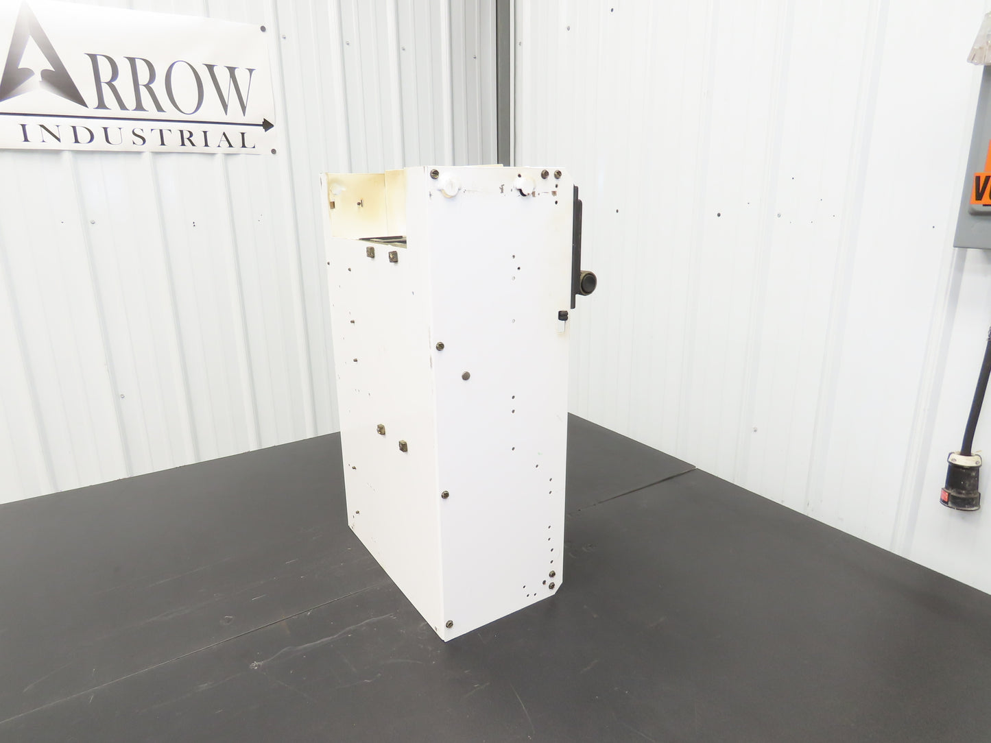 Eaton Cutler Hammer SVC MCC Motor Disconnect Bucket 600A Breaker 400Hp 480V