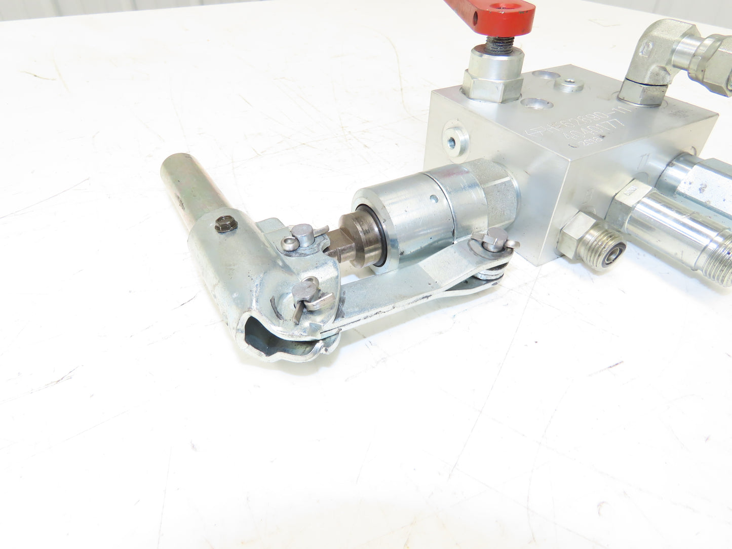Hyster 4040177 Forklift Parking Break Manifold Valve HF62690-11 Off E80XN