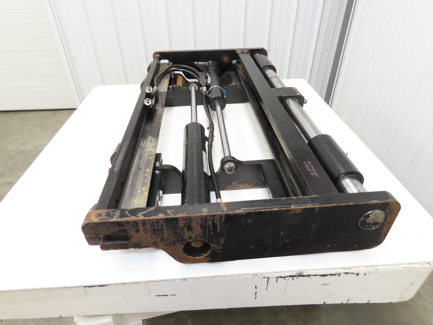 Hyster E80XN Forklift Carriage W/Fork Positioner 47" Width 7000lbs Class 4