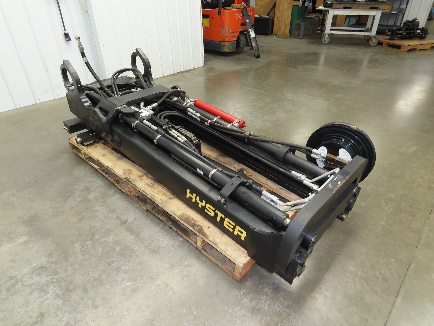 Hyster E80XN Forklift Mast Class IV 2 Stage 4 Lever 144.7" Lift 7000lb