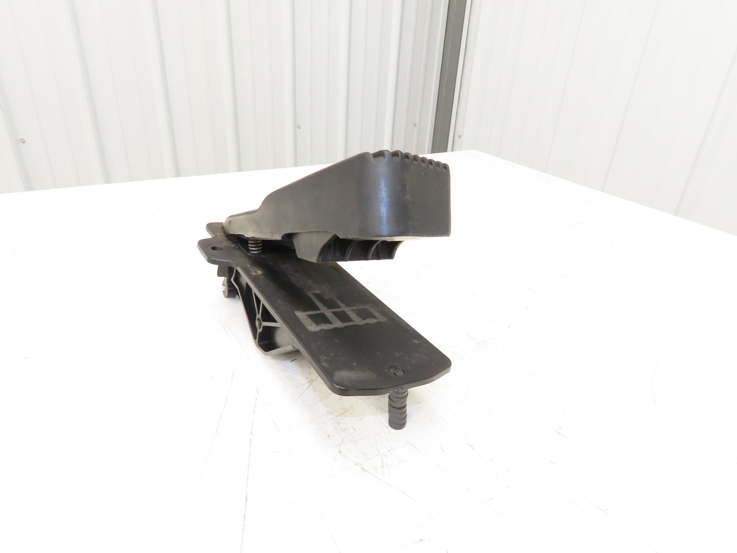 Williams Controls 402746 Forklift Accelerator Pedal & Potentiometer Off E100XN