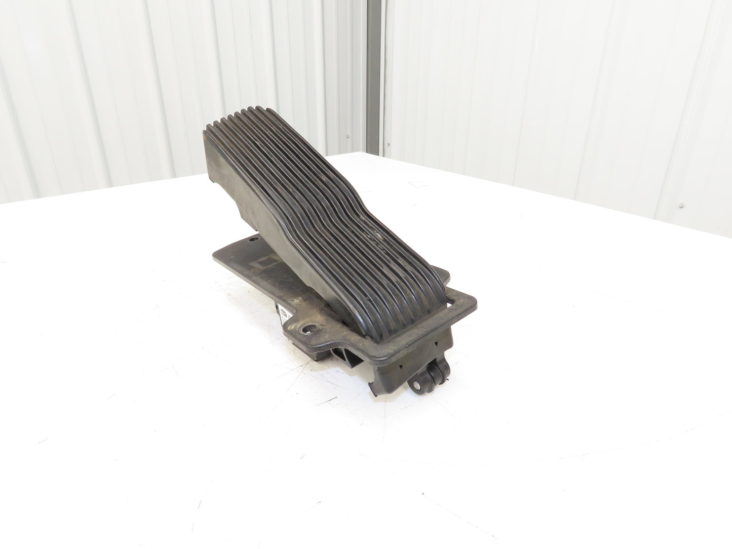 Williams Controls 402746 Forklift Accelerator Pedal & Potentiometer Off E100XN