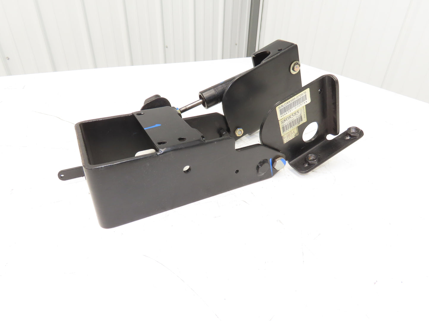 Hyster 8808585 Forklift Steering Column Tilt Bracket Assembly Off E100XN