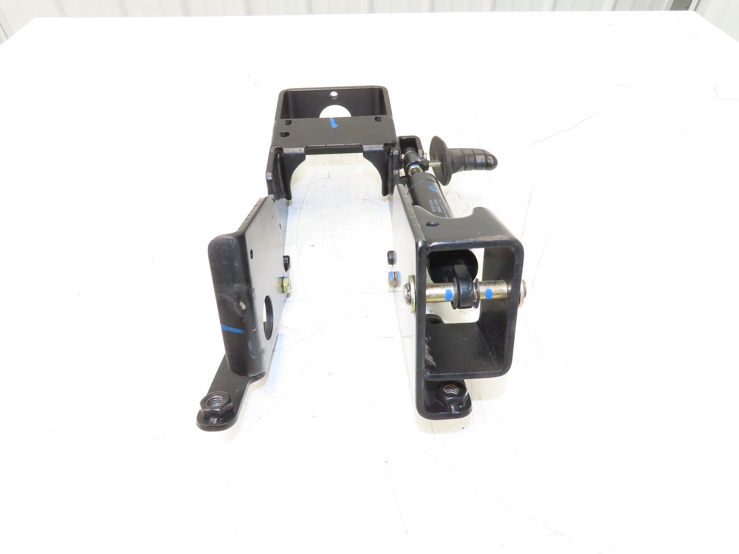 Hyster 8808585 Forklift Steering Column Tilt Bracket Assembly Off E100XN