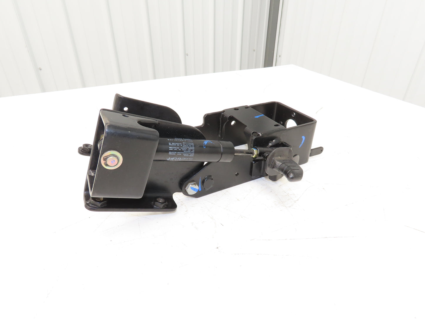 Hyster 8808585 Forklift Steering Column Tilt Bracket Assembly Off E100XN