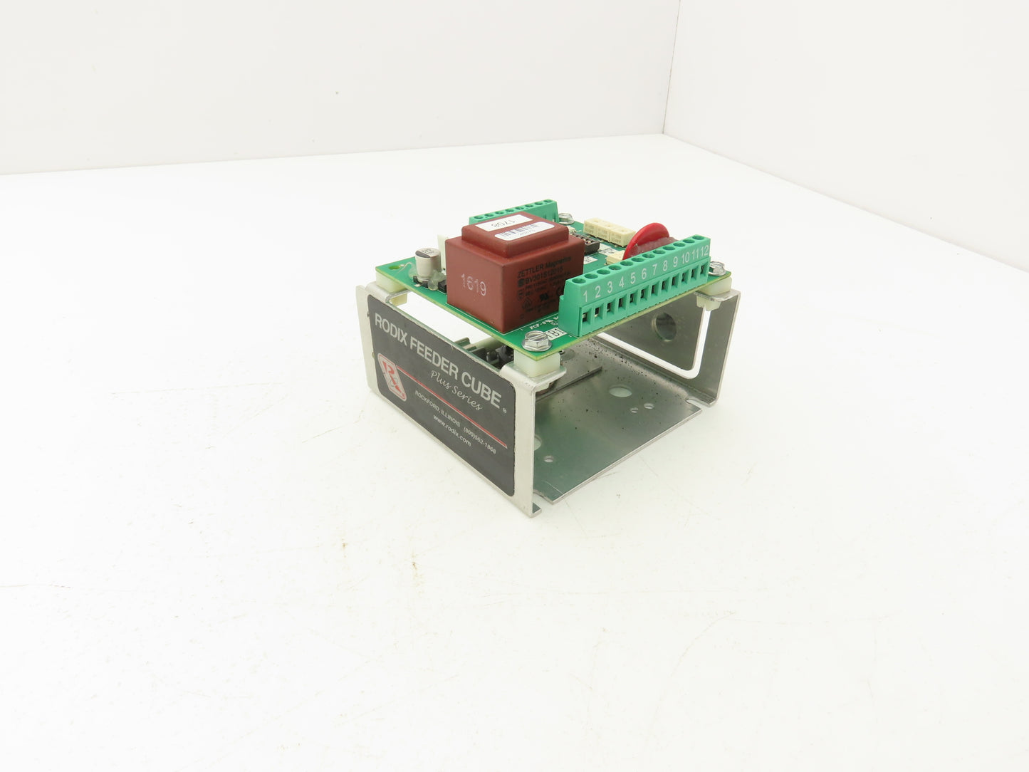 Rodix 121-886 FC-44 PLUS Feeder Cube 120VAC 50/60 Hz 15A w/ 24-210 Rev A PCB