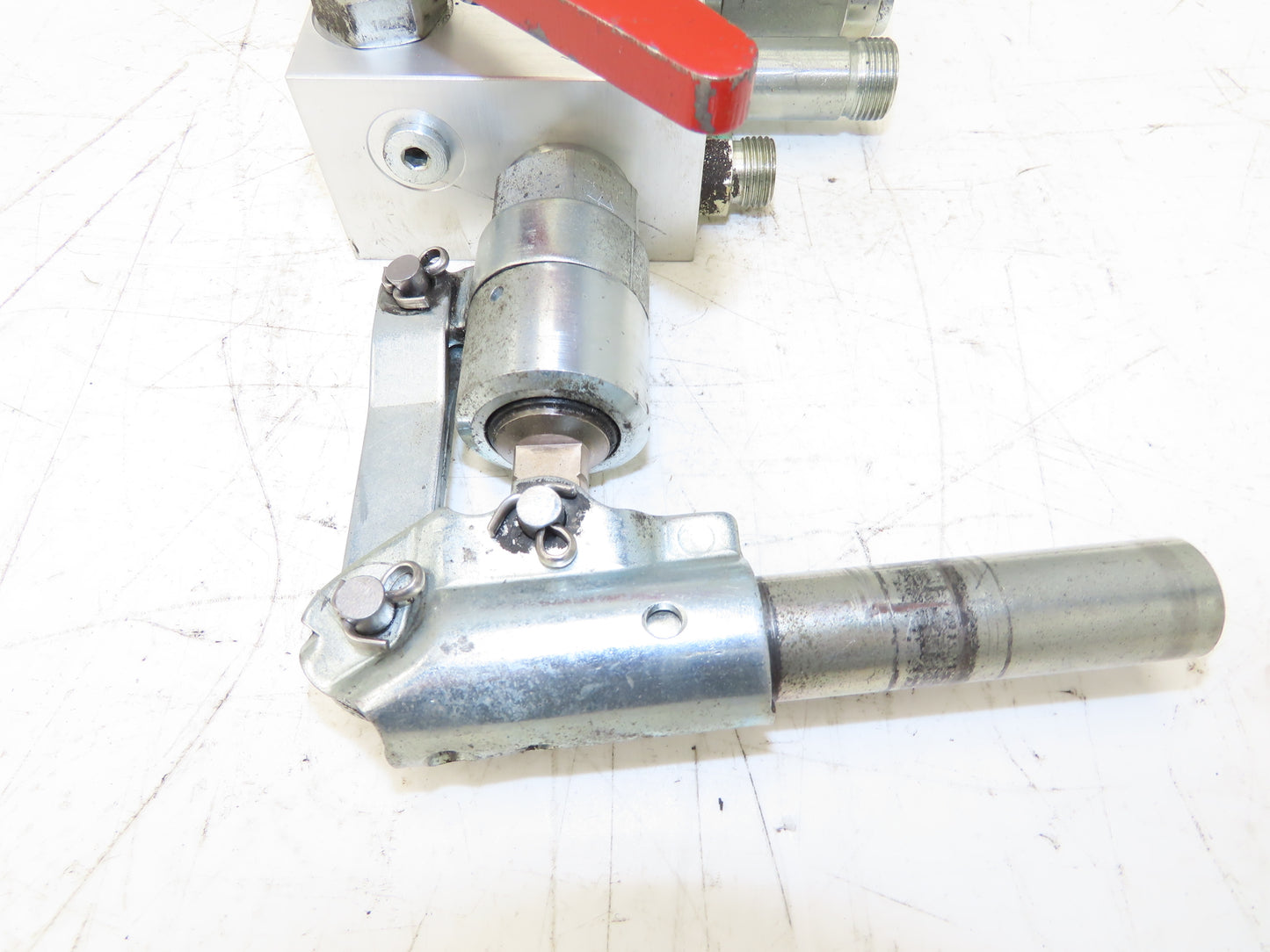 Hyster 4040177 Forklift Parking Break Manifold Valve HF62690-11 Off E100XN