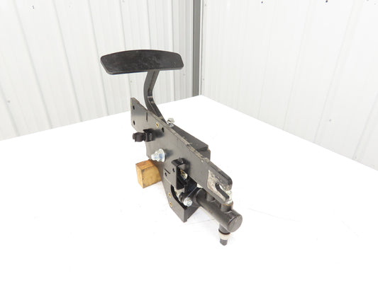 Hyster E100XN Forklift Brake Pedal & Master Cylinder & Bracket Assembly