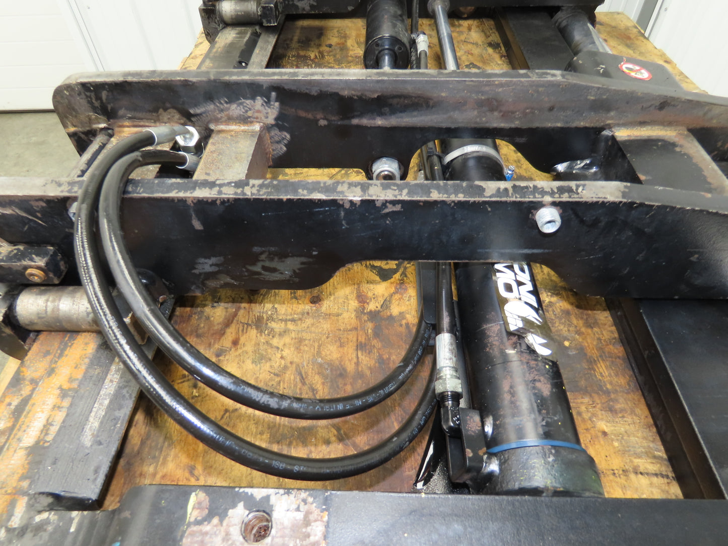 Hyster E100XN Forklift Carriage Fork Positioner 48" Width 10000lbs Class 4 READ
