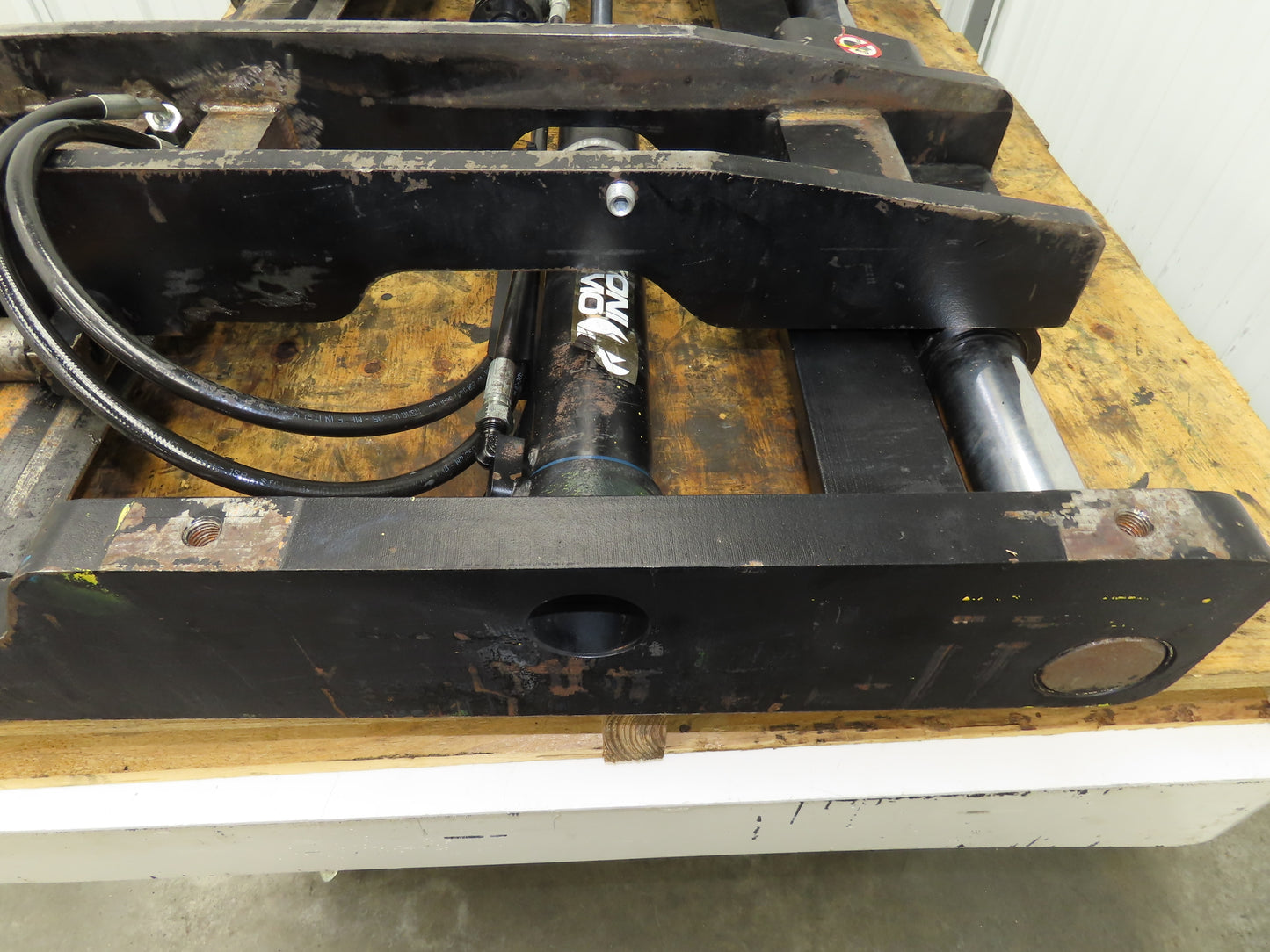 Hyster E100XN Forklift Carriage Fork Positioner 48" Width 10000lbs Class 4 READ