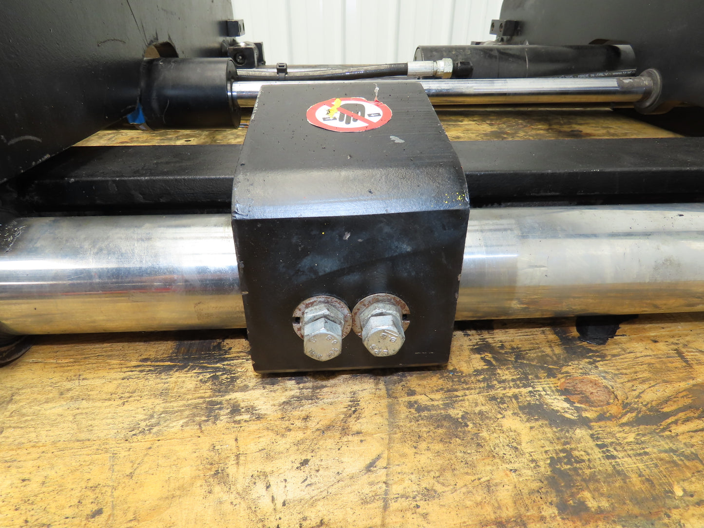 Hyster E100XN Forklift Carriage Fork Positioner 48" Width 10000lbs Class 4 READ