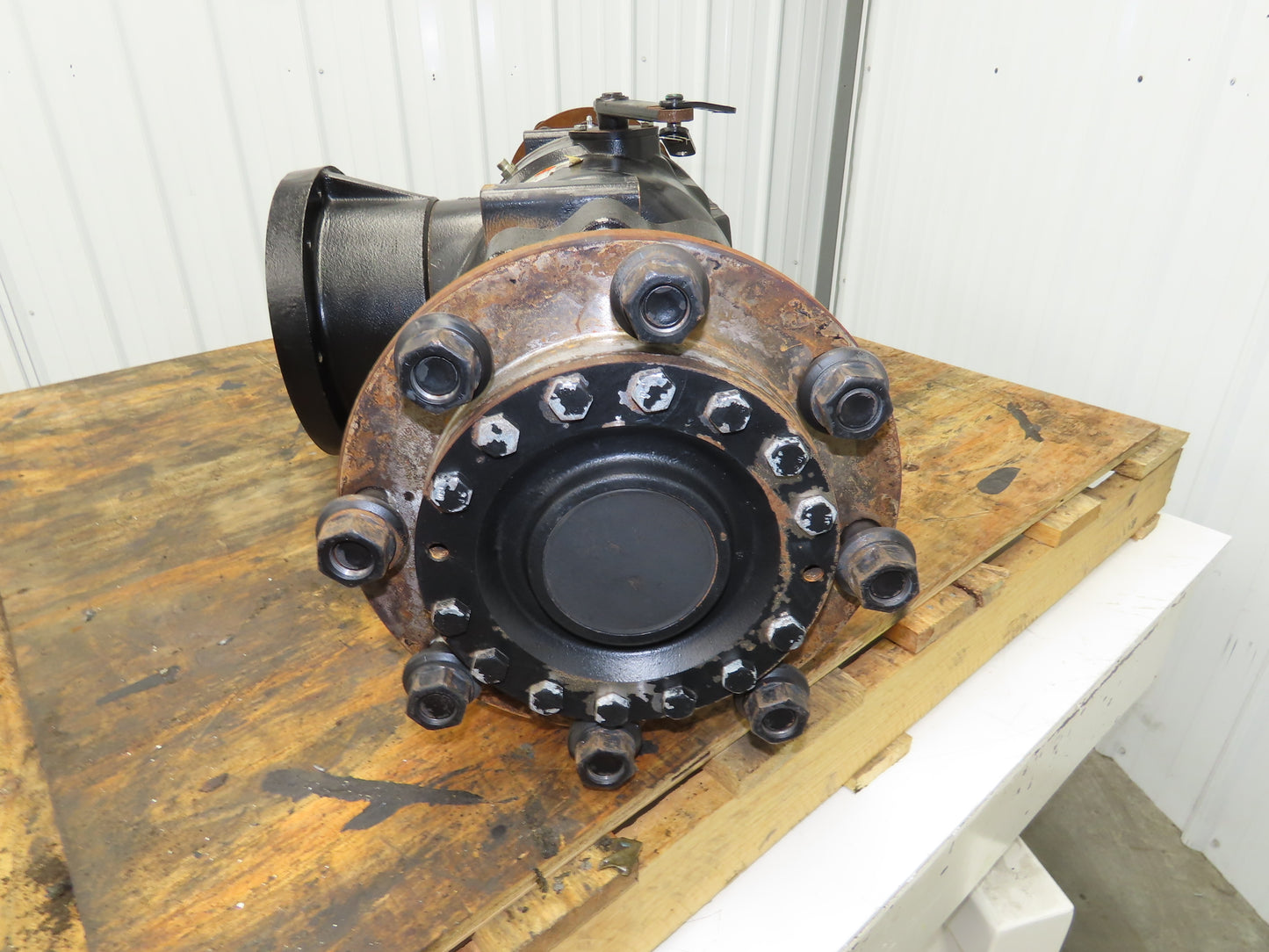 Hyster E100XN Forklift Front Dual Wheel Drive Axle Assembly 8-Lug Off E100XN
