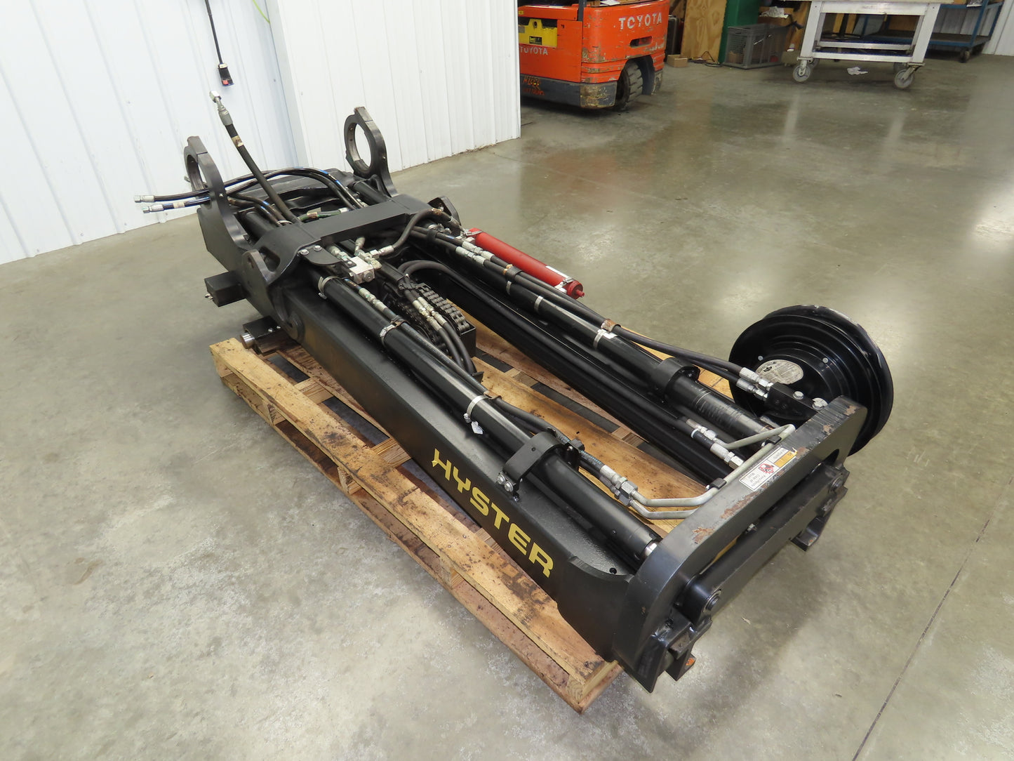 Hyster E100XN Forklift Mast Class IV 2 Stage 4 Lever 134.8" Lift 10000lb READ