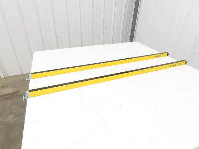 Schmersal SLC440COM-ER-1210-30 Safety Light Curtain Receiver/Transmitter Set