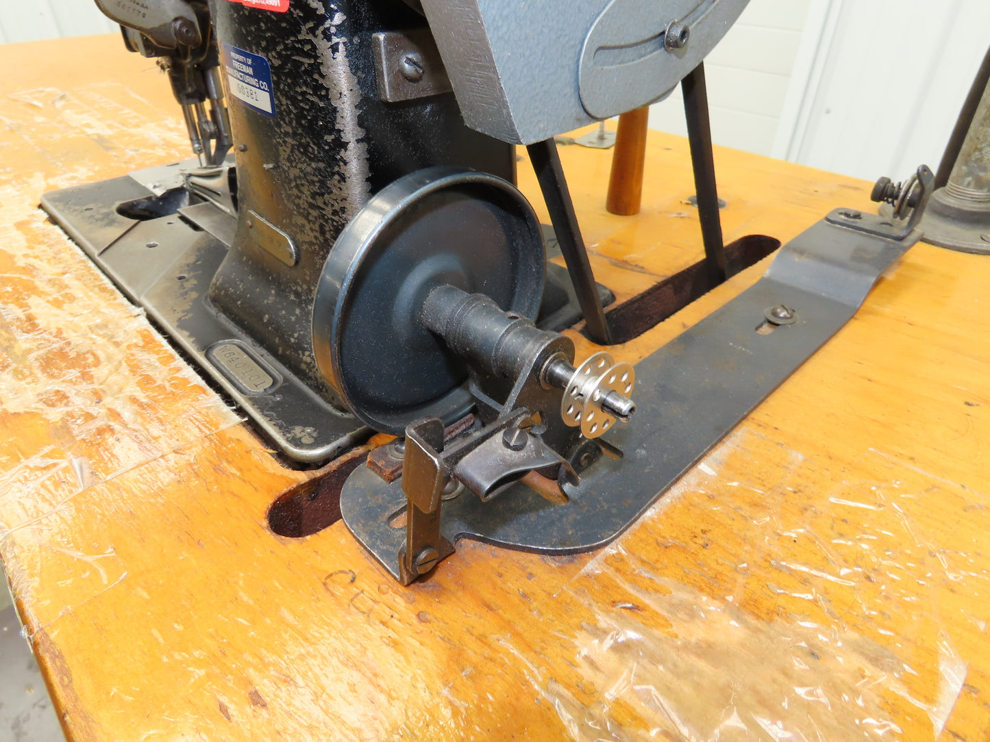 Singer 108W7 Industrial Sewing Walkling Foot Machine W/Vertical Shear 220VAC 3Ph