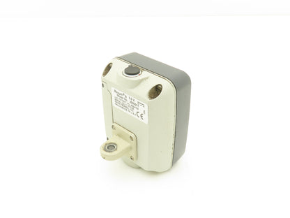 Mahr Federal 2033011 Maxum III Digital Comparator Indicator Gage