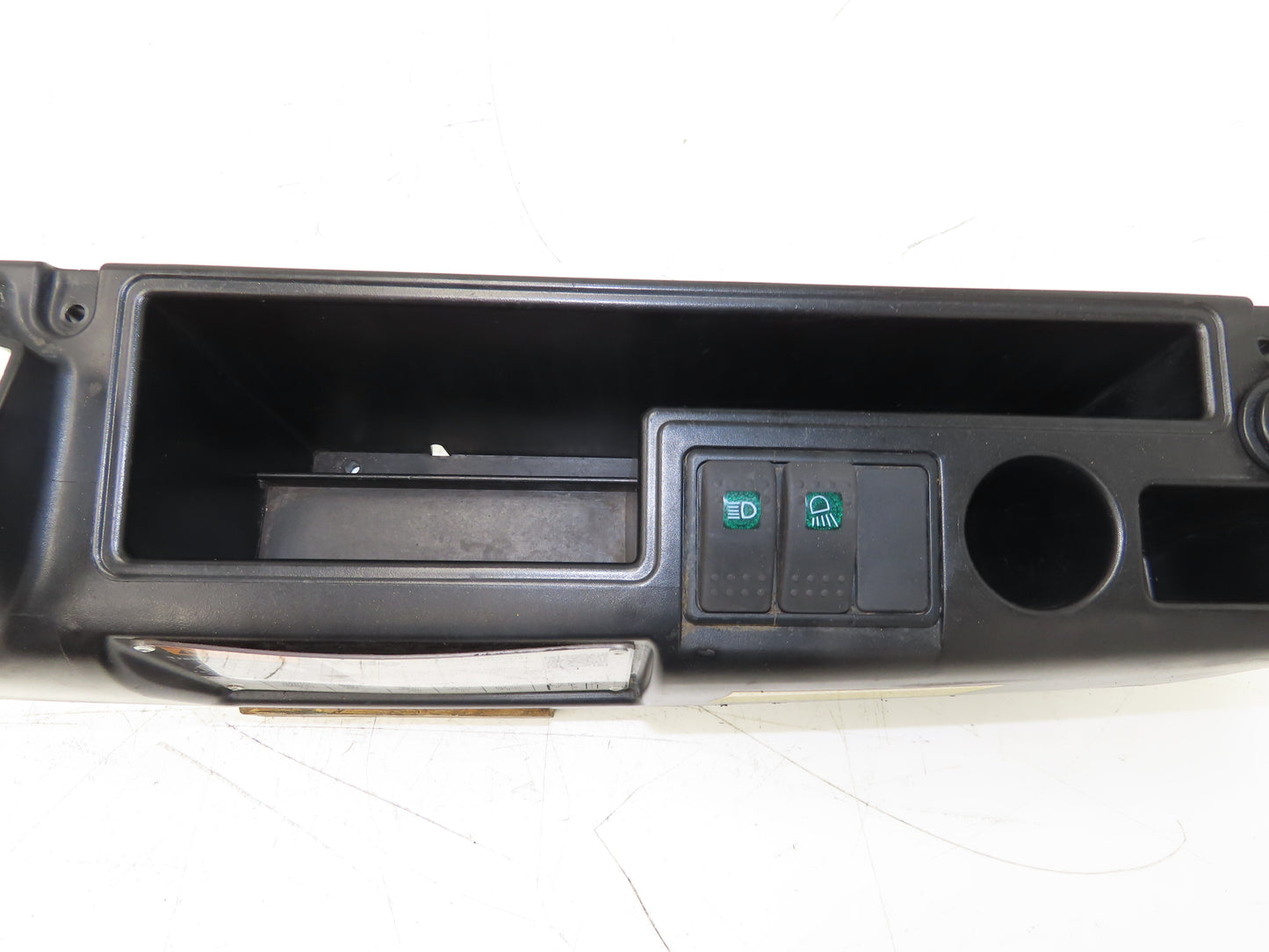 Yale ERP035VTN36TE084 Forklift Dash Plastic Shroud Cover With Cupholder