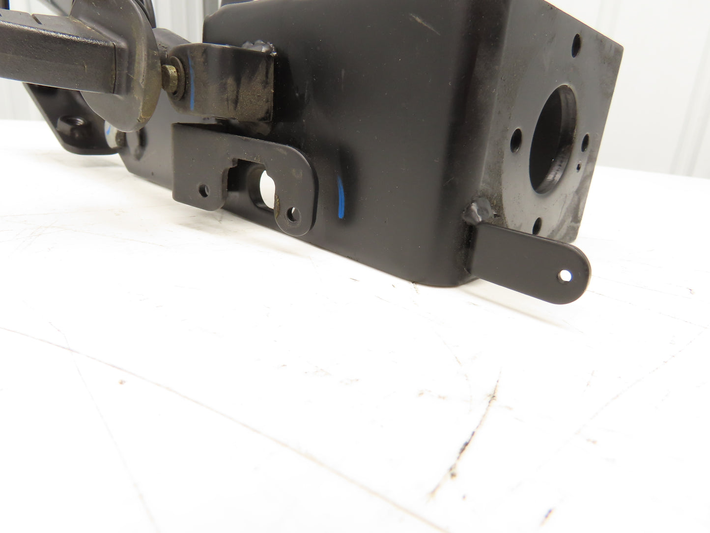 Yale 8808585 Forklift Steering Column Tilt Bracket Assembly ERP035VTN36TE084