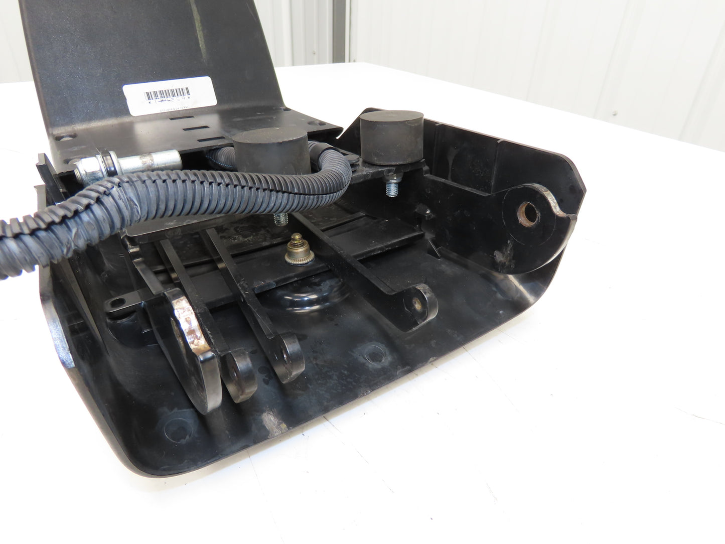 Yale ERP035VTN36TE084 Forklift Three Lever Control Assembly Lift Tilt Shift
