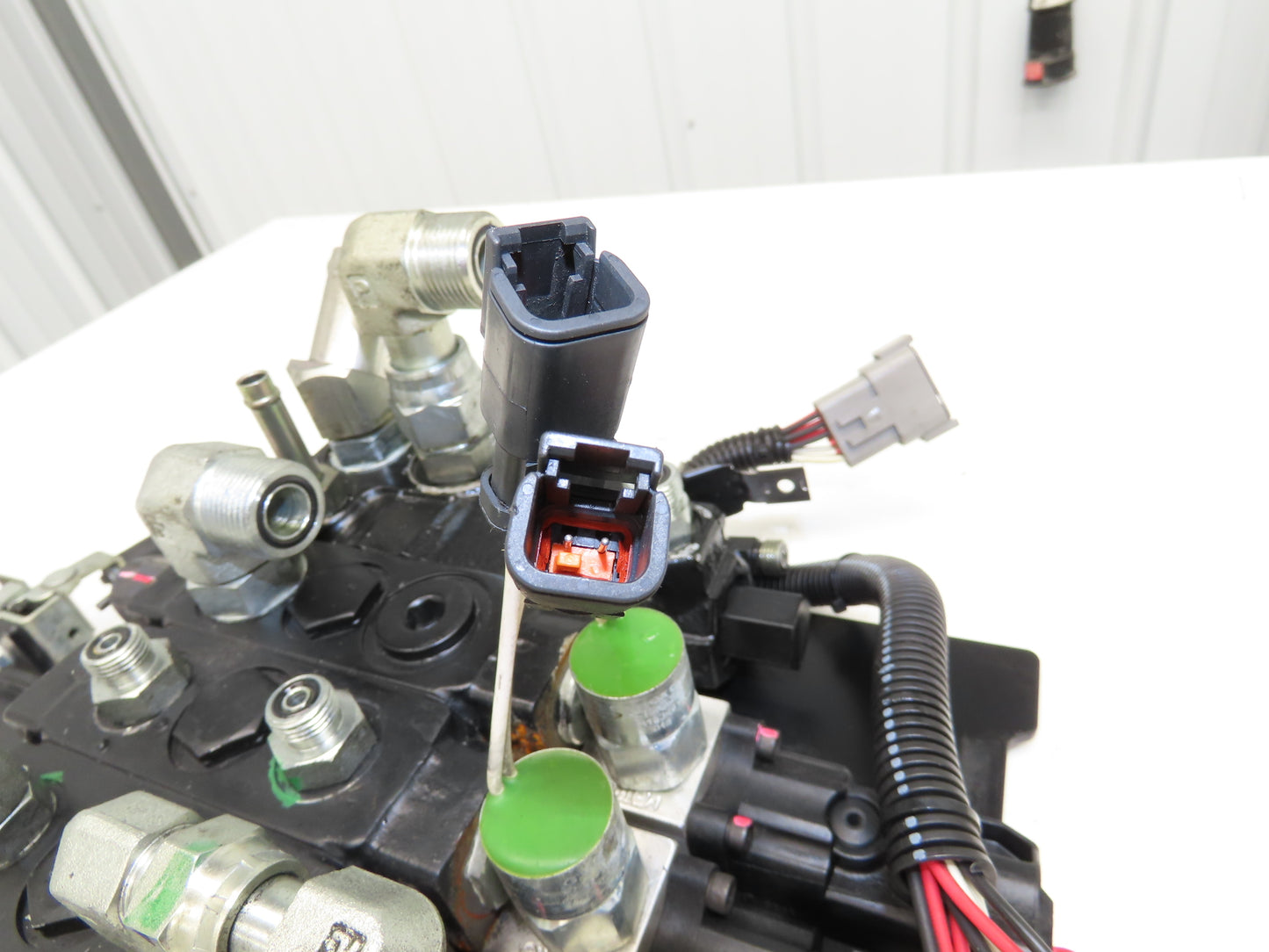 Yale Forklift Hydraulic 3 Lever Spool Valve Mast Control Off ERP035VTN36TE084