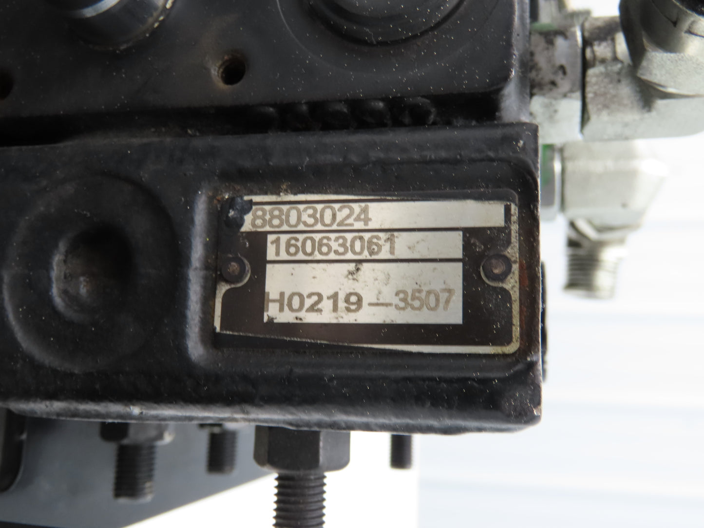 Yale Forklift Hydraulic 3 Lever Spool Valve Mast Control Off ERP035VTN36TE084
