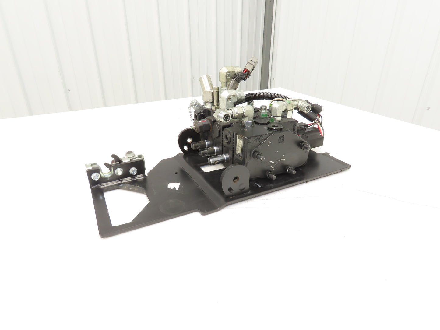 Yale Forklift Hydraulic 3 Lever Spool Valve Mast Control Off ERP035VTN36TE084