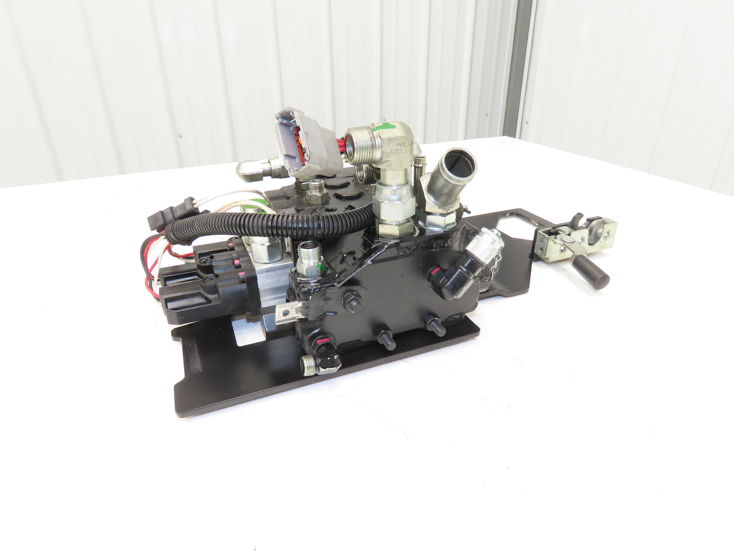 Yale Forklift Hydraulic 3 Lever Spool Valve Mast Control Off ERP035VTN36TE084