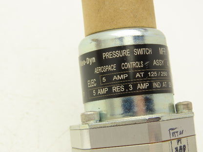 ITT Neo-Dyn 115P1C3-1827 Pressure Switch 5A 125/250V 1/4"x 1/2"NPT Tamper Proof