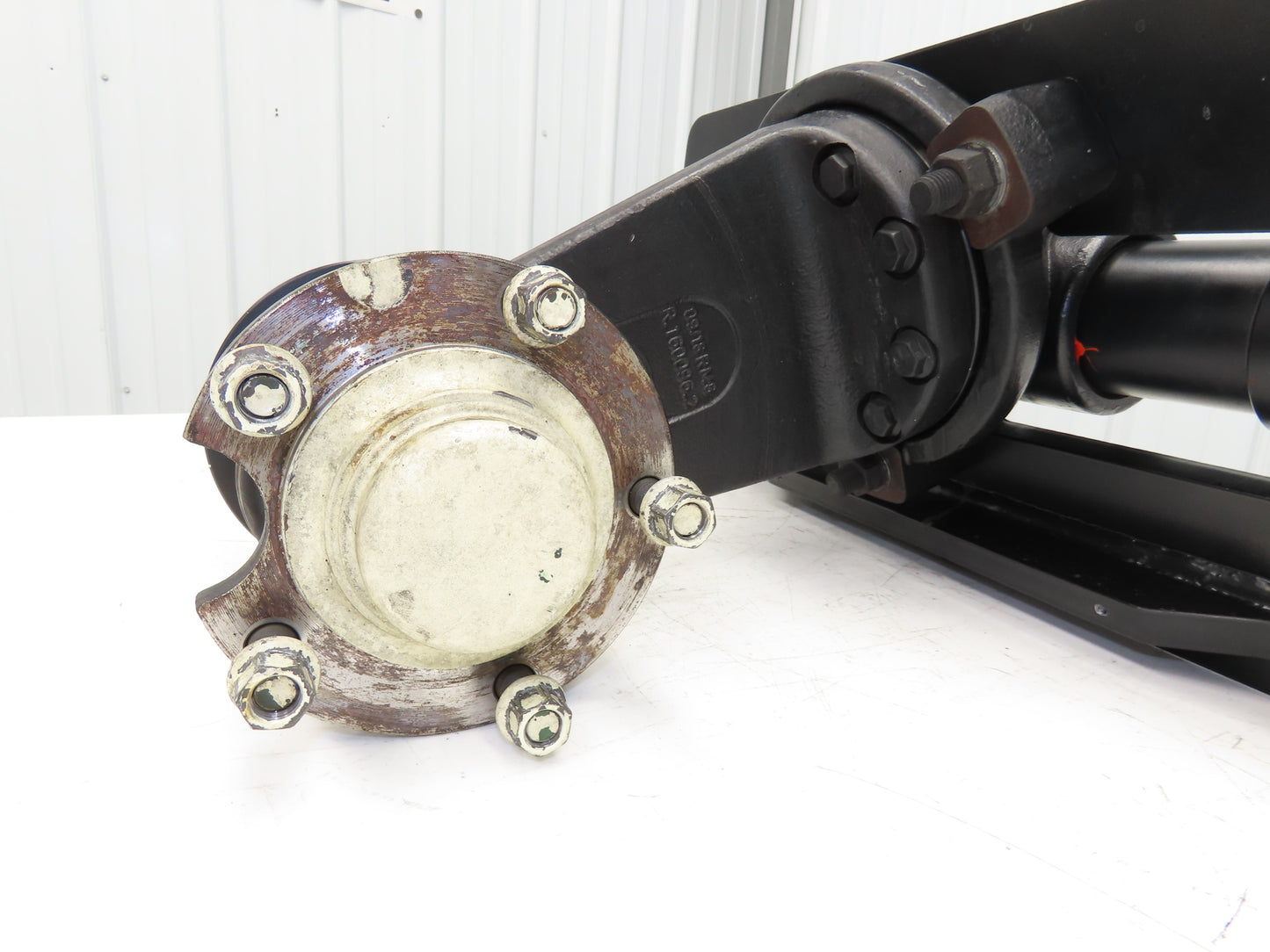 Yale 4041725 Dual-Wheel Rear Steer Axle Assembly Off ERP035VTN36TE084 Forklift