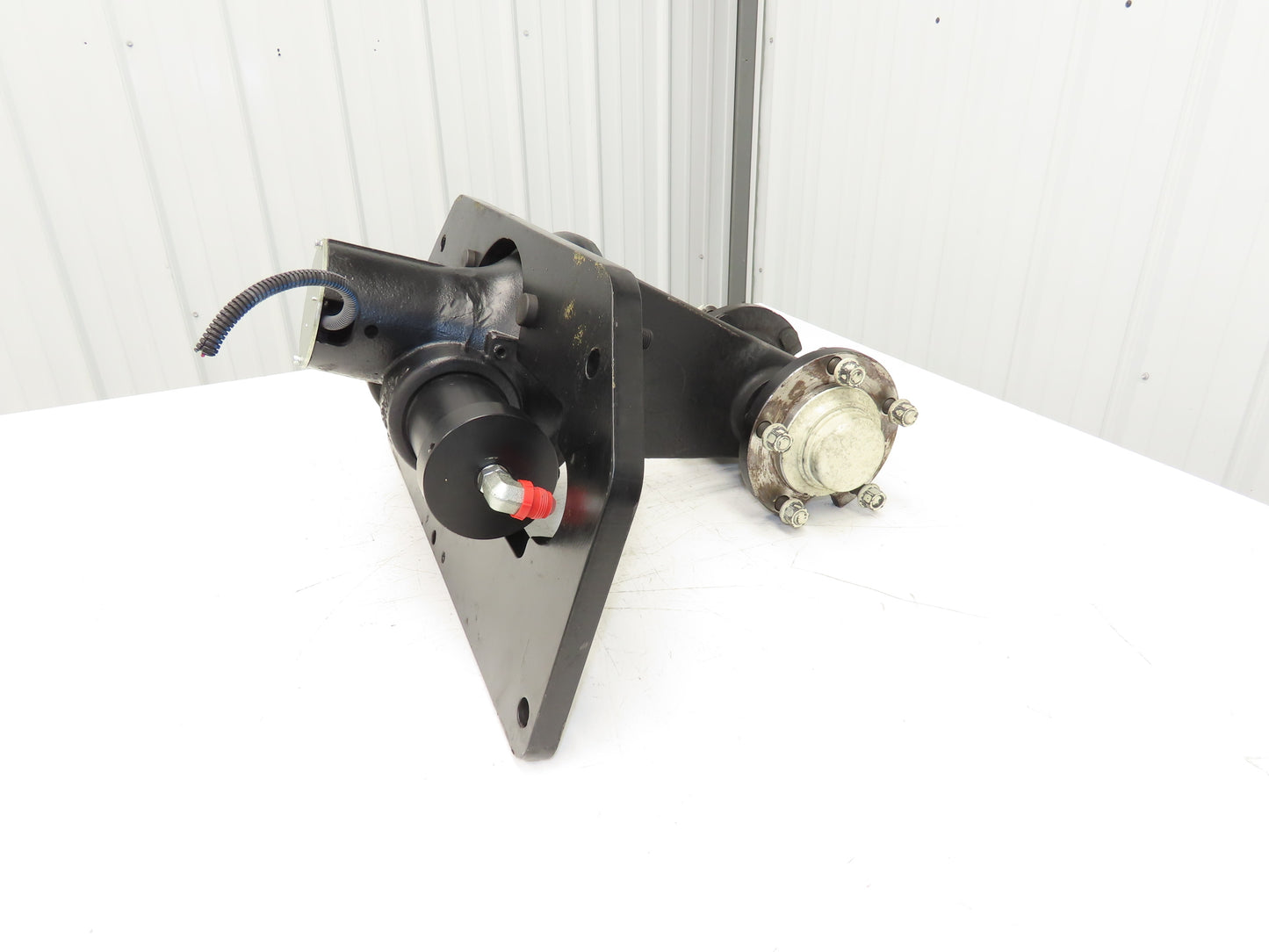 Yale 4041725 Dual-Wheel Rear Steer Axle Assembly Off ERP035VTN36TE084 Forklift