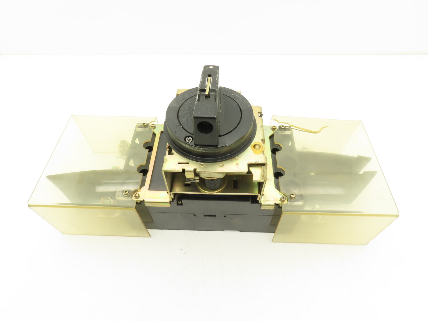 Mitsubishi Electric NF 400CS Circuit Breaker 600V 300A 3 Pole W/Lock Mechanism