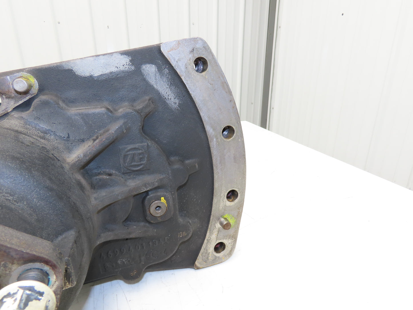 Yale 8818770 Forklift Front Left Drive Axle & Motor 5-Lug Off ERP035VTN36TE084