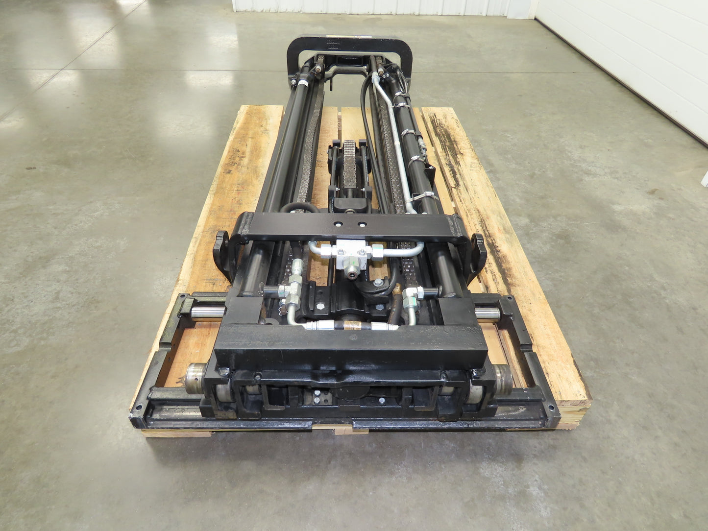 Yale Forklift Mast 193" 3-Stage Tilt Class 2 Electric 3450lbs ERP035VTN36TE084