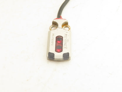 Keyence PR-FB30P3 Mini Photoelectric Sensor Flat Reflective 64" Cable  Lot of 4
