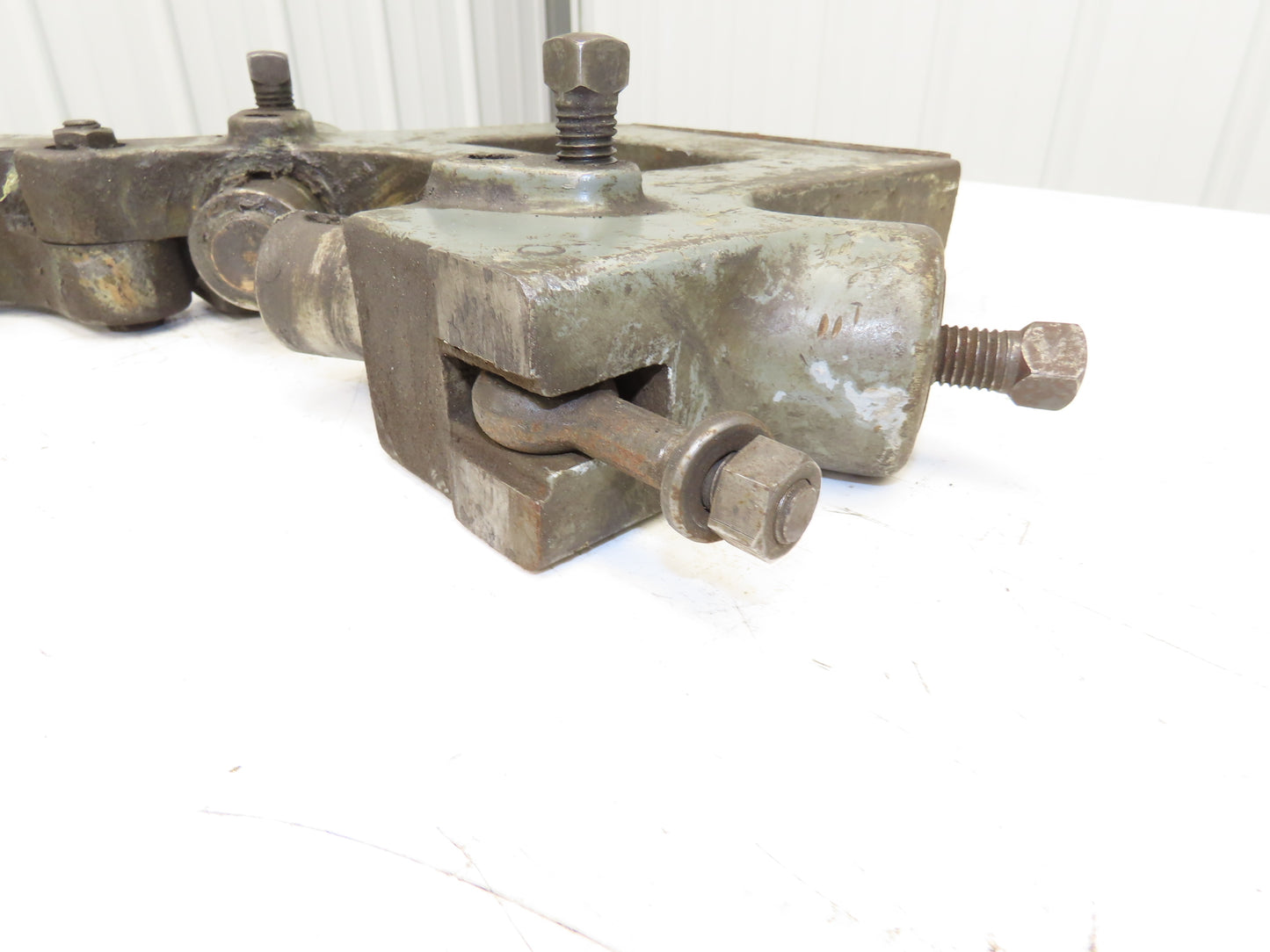 Clausing Colchester 01824800 Lathe Steady Rest 18" Swing 1"-6" Clamp Dia 3-Point
