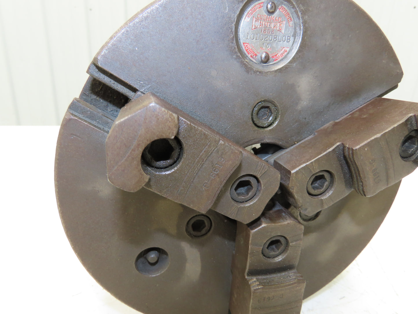 Cushman 1010208L0B 3-Jaw Independent Manual Lathe Chuck 8" OD L0 Taper Mount