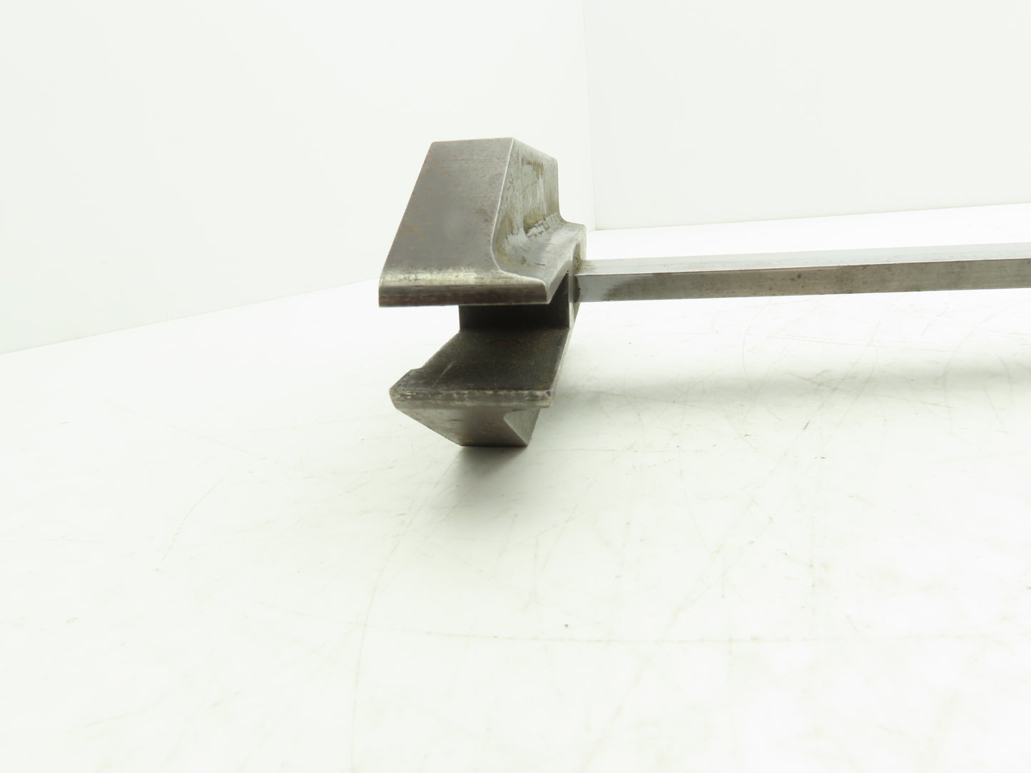 Brown & Sharpe 586 Vernier Height Gage 0-20" Range Stainless w/Indicator mount