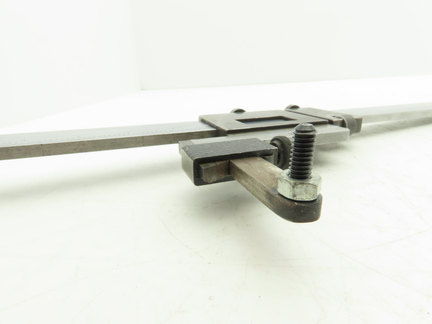 Brown & Sharpe 586 Vernier Height Gage 0-20" Range Stainless w/Indicator mount