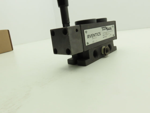 Aventics R431008498 TaskMaster Pneumatic Directional Valve 3-Pos Lever 200psi