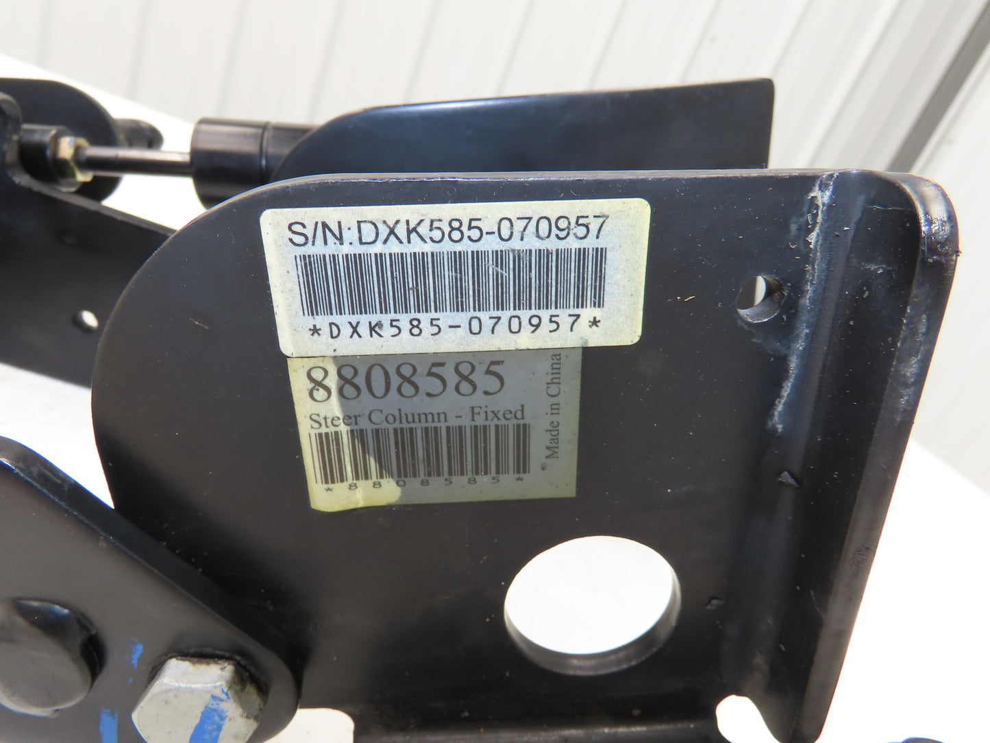 Hyster 8808585 Forklift Steering Column Tilt Bracket Assembly Removed From E80XN