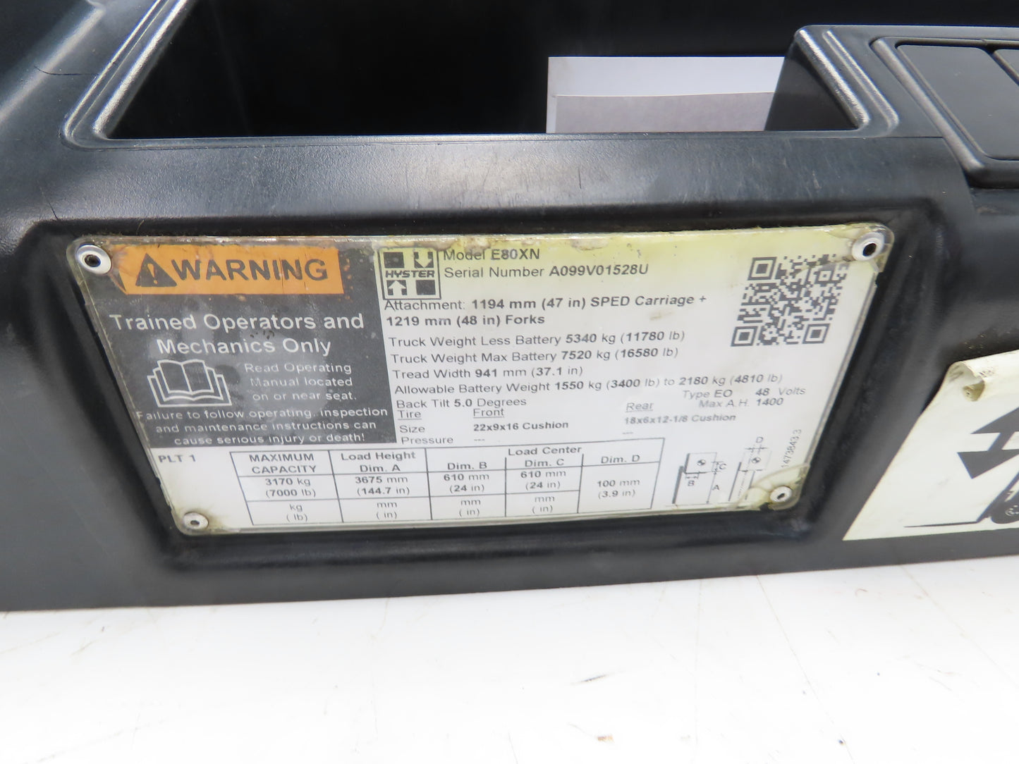 Hyster 8808585 Forklift Steering Wheel & Bracket Assembly Removed From E80XN